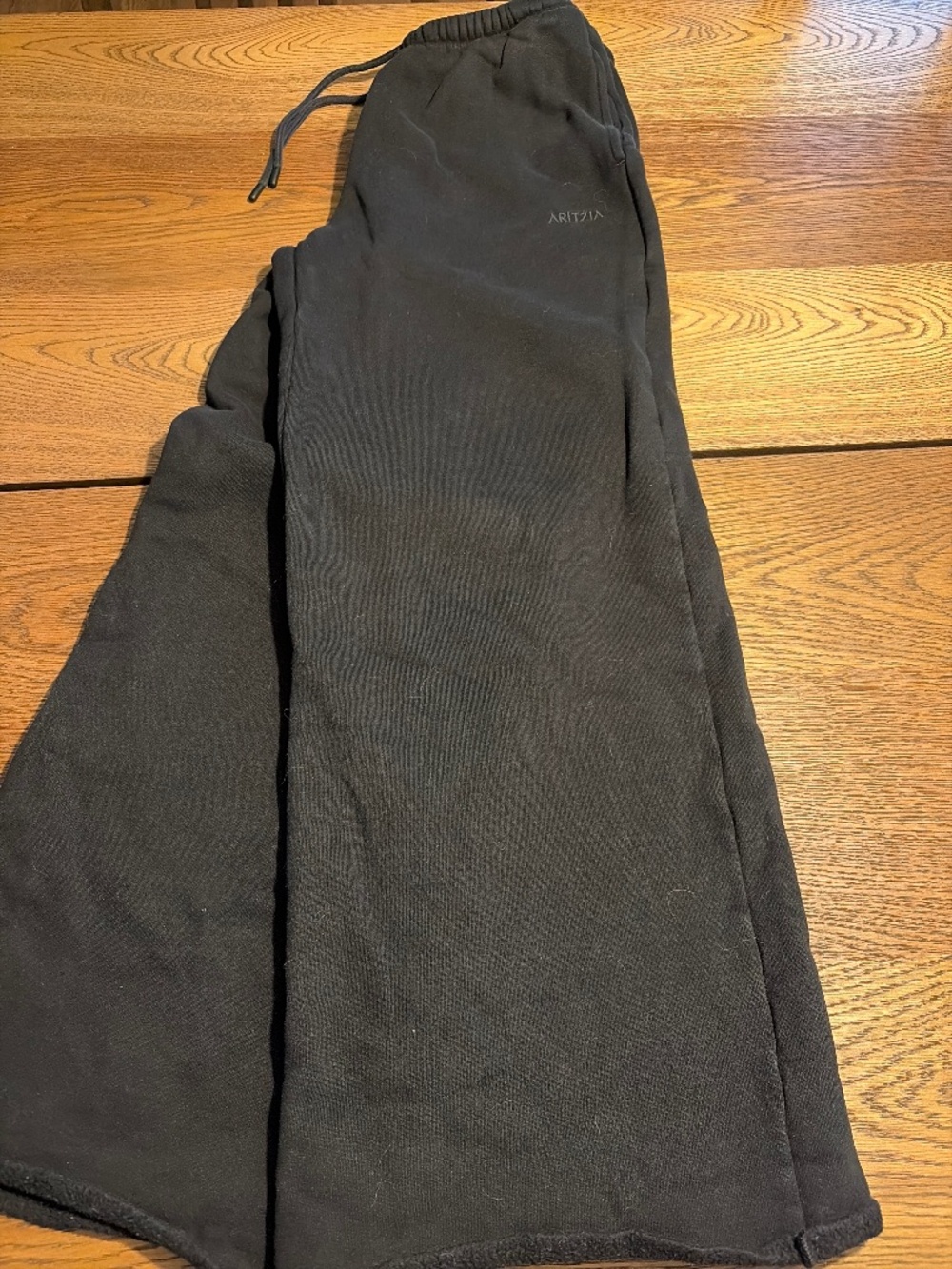 2XS Aritzia sweat fleece Mega Fit